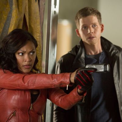 MINORITY REPORT: L-R: Megan Good as Det. Laura Vega and Stark Sands as Dash in MINORITY REPORT airing Monday, Sep. 21 (9:00-10:00 PM ET/PT) on FOX. CR: Bruce MacCauley / FOX. © 2015 FOX Broadcasting.