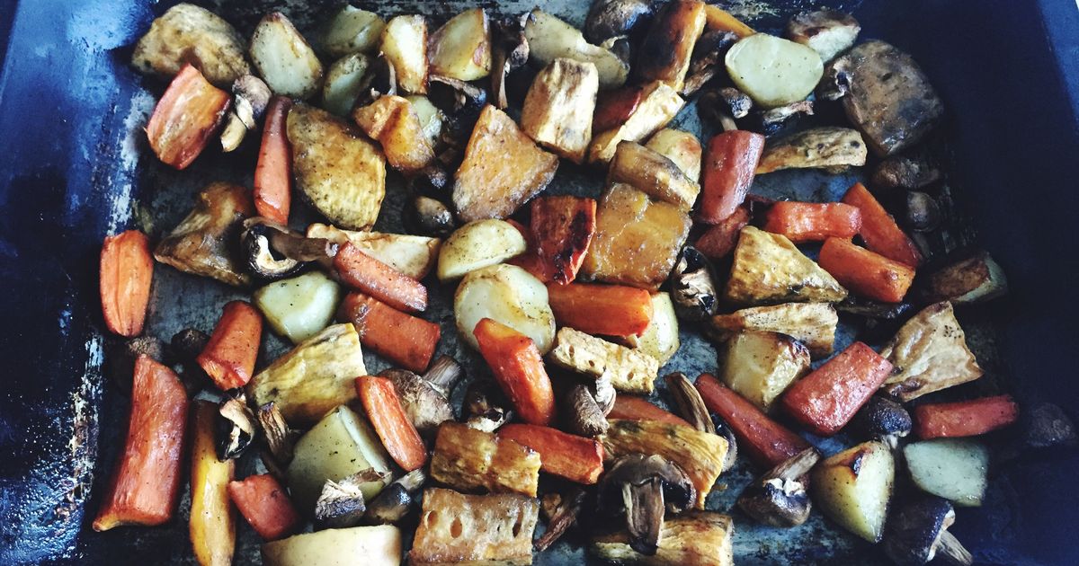 6 Mistakes You're Making With Your Roasted Vegetables