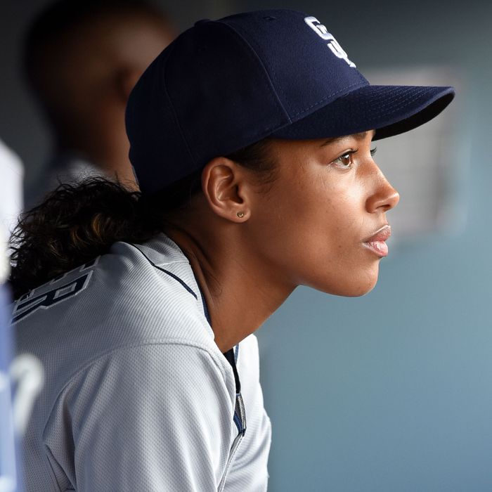 PITCH: Kylie Bunbury in the all-new “The Interim