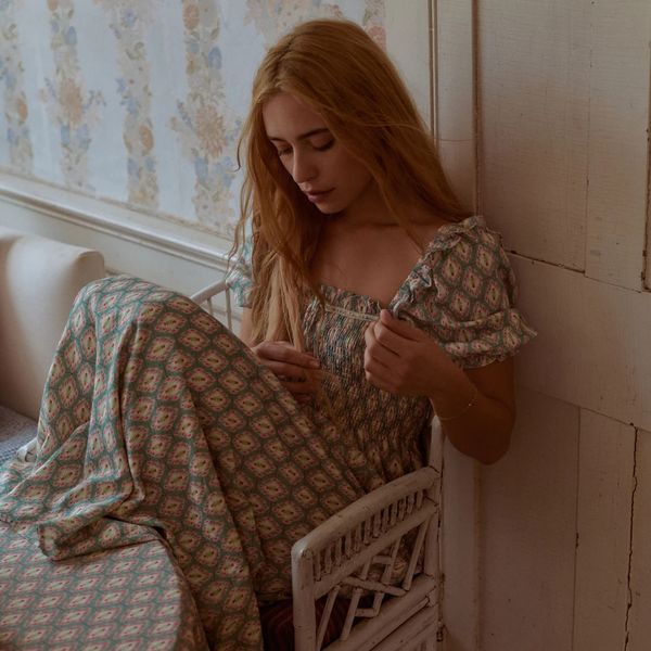 Hill House Home The Scarlett Nap Dress - Raspberry Ikat