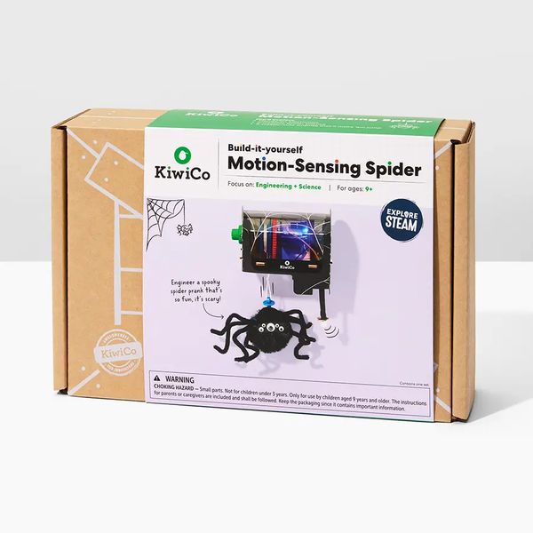 Kiwico Halloween Motion-Sensing Spider