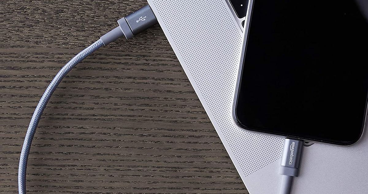 10-best-iphone-lightning-cables-2021-the-strategist-new-york-magazine