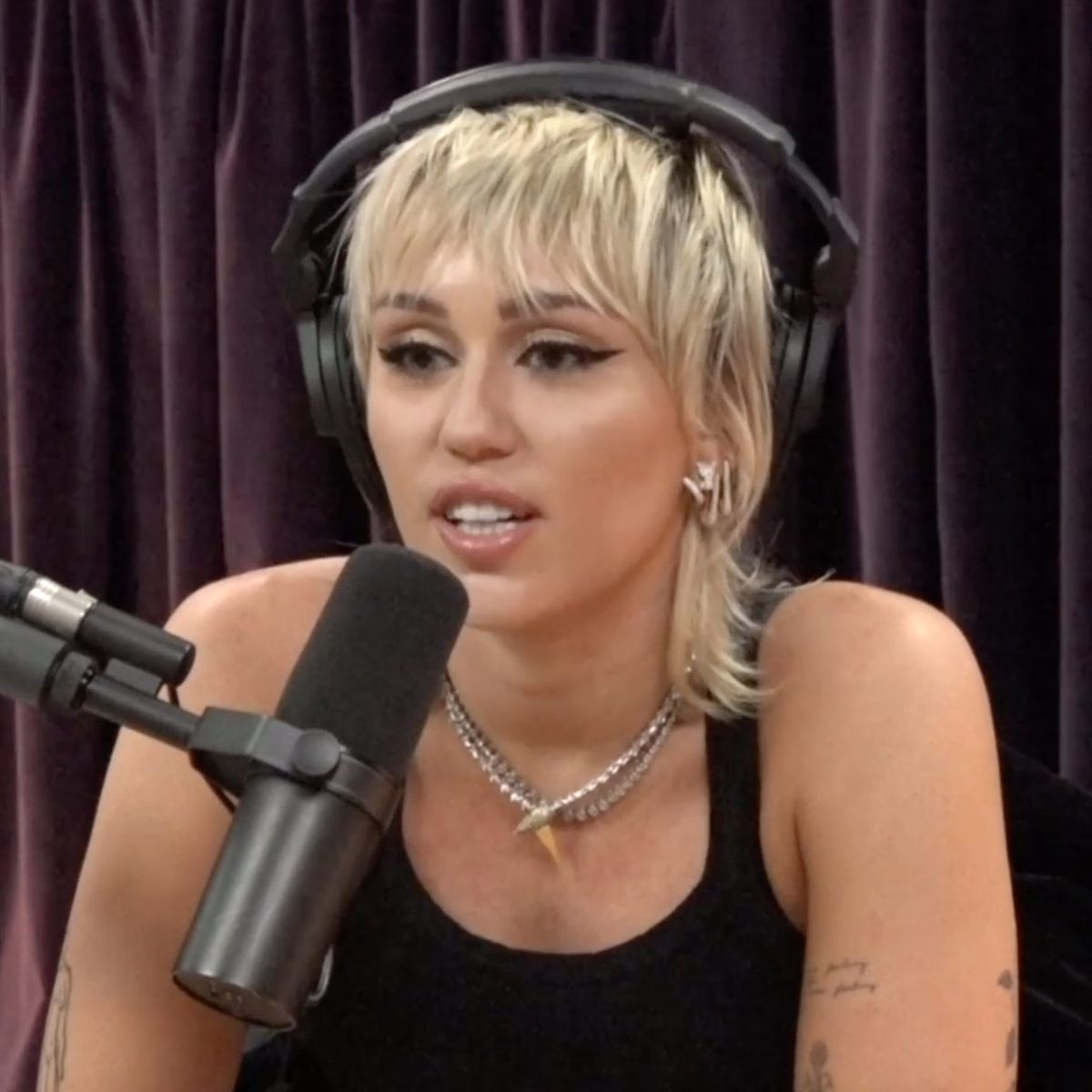Miley Cyrus Tells Joe Rogan About Her Head Injury On Podcast