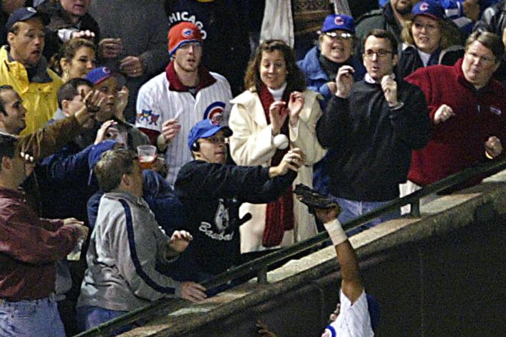 Cubs Greeted By Steve Bartman Impersonator In Colorado