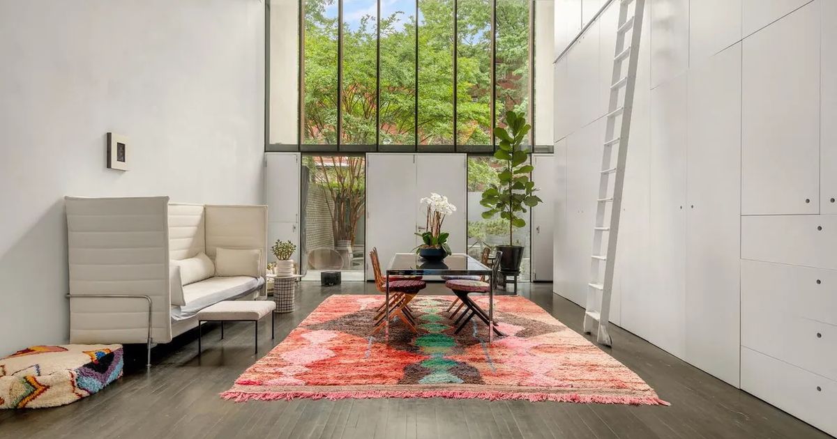 Lorna Simpson Can't Find a Buyer for Her Ultramodern Fort Greene Home