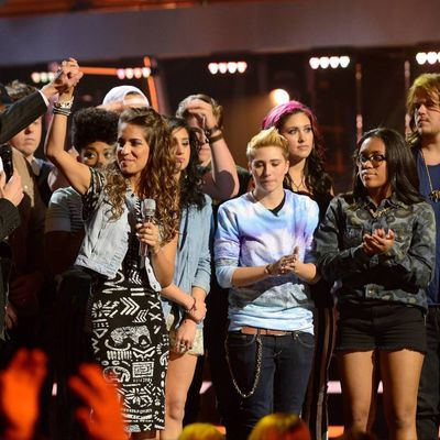 Emily Piriz (second from left) is eliminated on AMERICAN IDOL XIII 