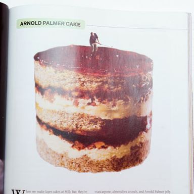 That's a shot of David Chang playing golf, Photoshopped atop the Arnold Palmer cake.