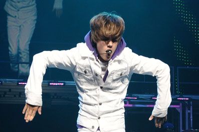 Check out the similarities here. Kevin James: clearly an inspiration for Bieber.