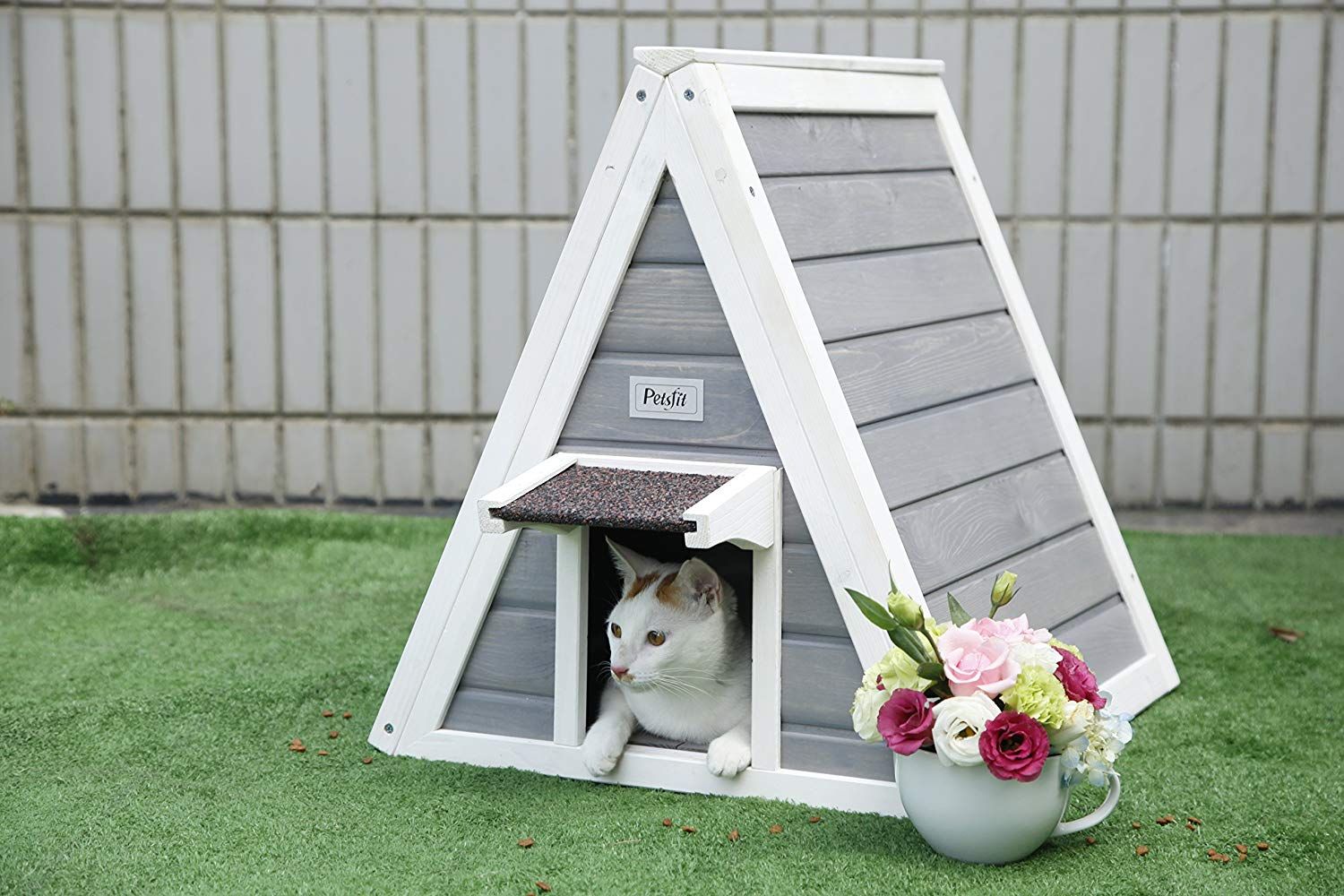 Lovupet Wooden Weatherproof Outdoor/Indoor Cat Kitty Shelter Condo House with Balcony 0507 