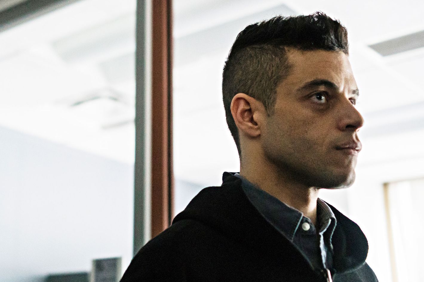 Mr. Robot' season 3 episode 6 preview: Elliot and Mr. Robot face off