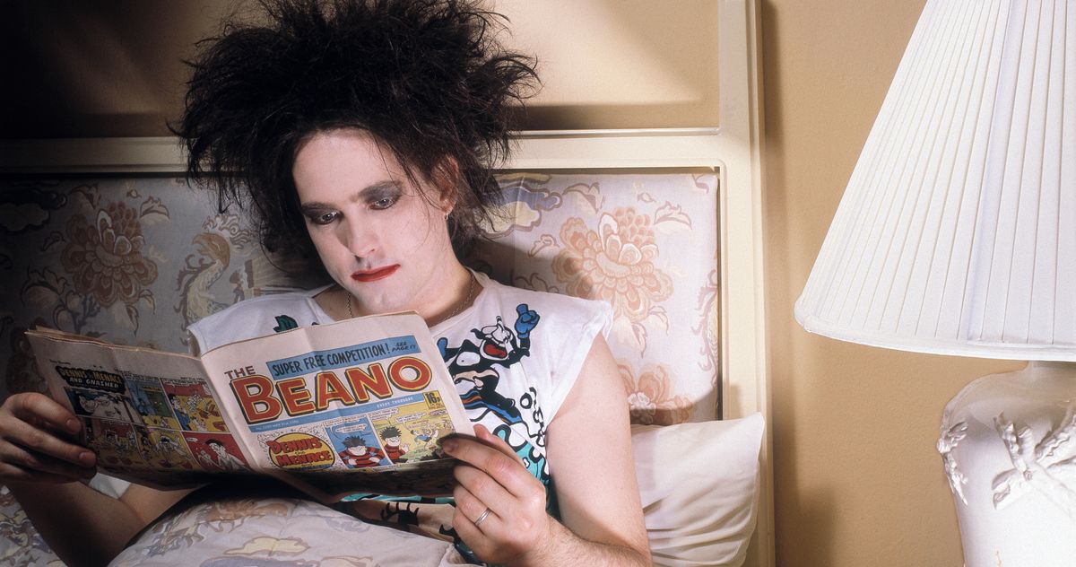 Robert Smith Is a Big Ol’ Book Nerd