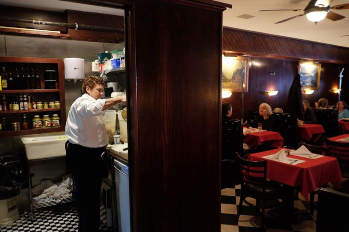 US-PEOPLE-LIFESTYLE-RESTAURANT