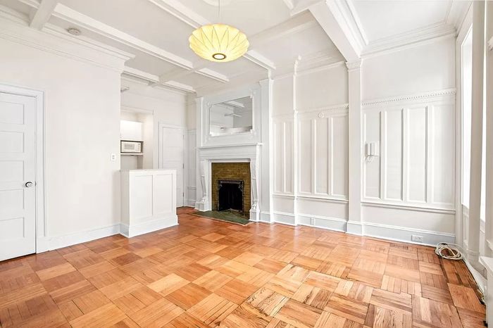 NYC Homes for Sale Under $1 Million: Updated Weekly