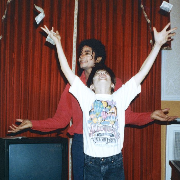 Son Forced Mom Sex Bathriom - Leaving Neverland: The 11 Worst Michael Jackson Allegations