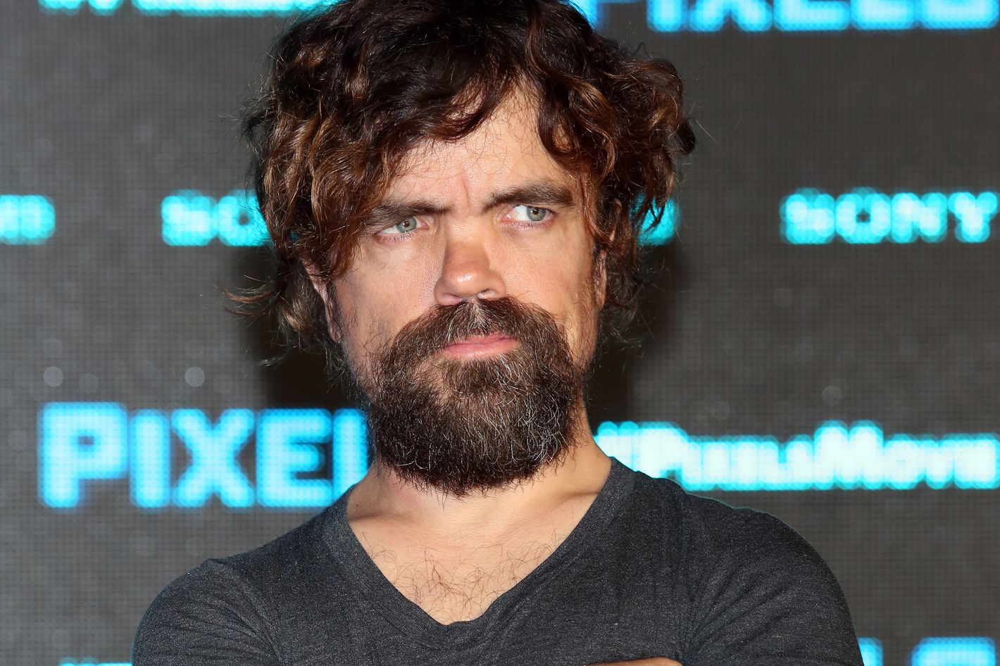 Peter Dinklage / Peter Dinklage Of Game Of Thrones Sets Emmy Record ...