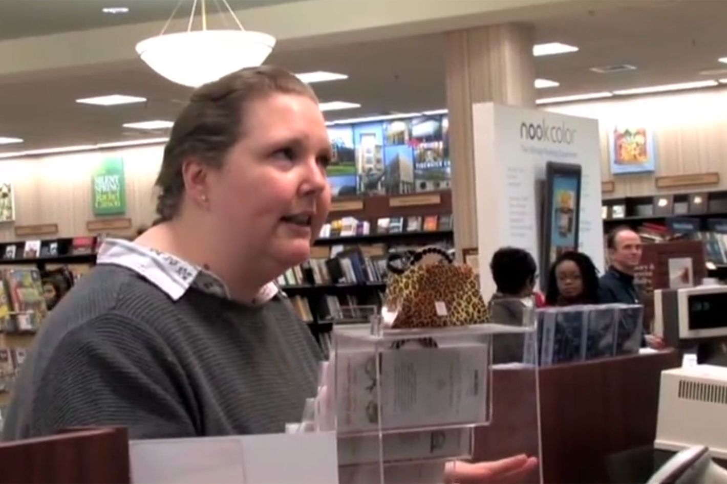 The Story Behind The Crazy Chick Flips Out In Barnes Noble Bookstore Meltdown