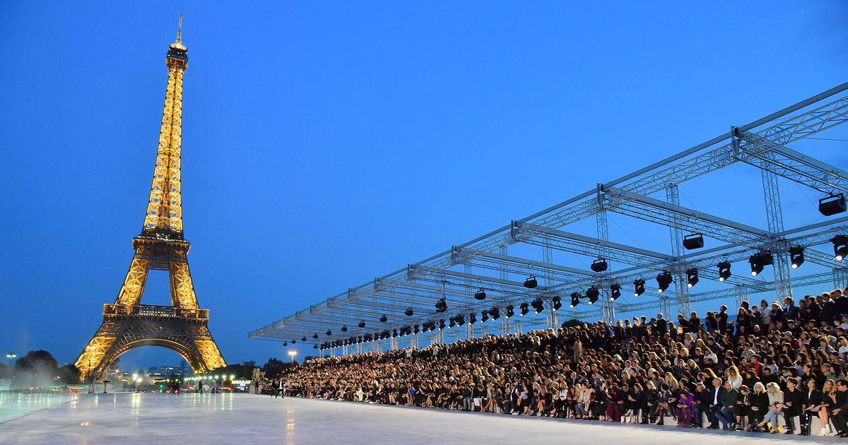 Yves Saint Laurent returns to Eiffel Tower runway