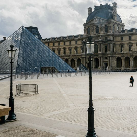 TOPSHOT-FRANCE-MUSEUM-INVESTIGATIN-THEFT-CLOSED