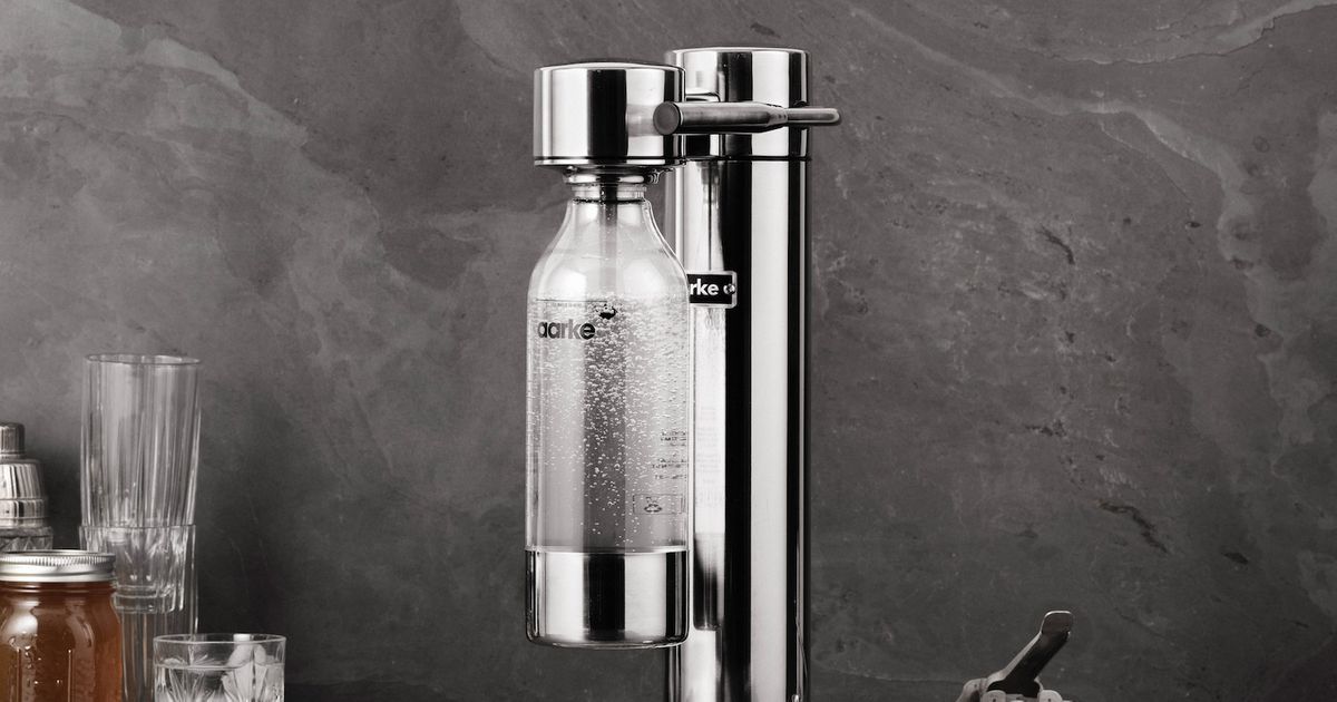  aarke - Carbonator III Premium Carbonator-Sparkling & Seltzer  Water Maker-Soda Maker with PET Bottle (Matte Black): Home & Kitchen