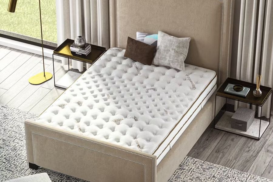 Why the Saatva Classic Mattress Is Our Long-Running Favorite