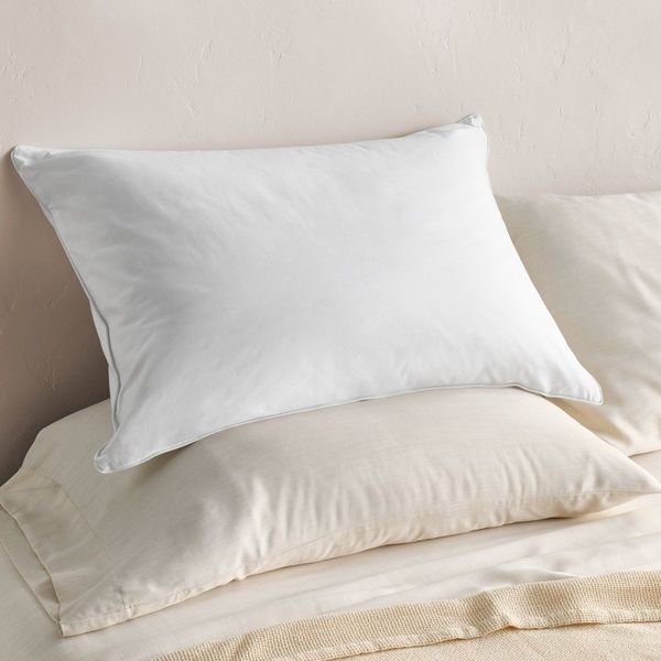 Casaluna Medium Premium Goose Down Pillow