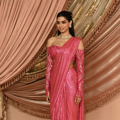 INDIA-WEDDING-AMBANI-ECONOMY