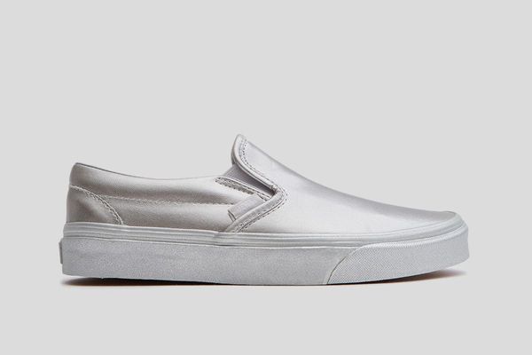 Vans Classic Slip On in Silver Leather
