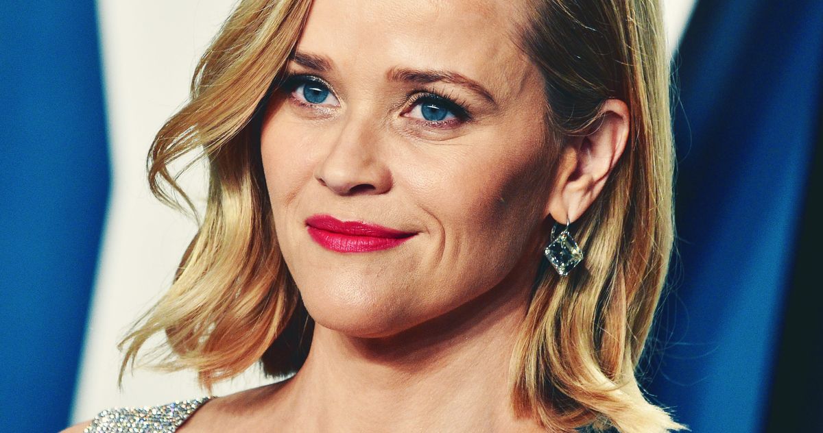 Reese Witherspoon's Draper James Giveaway Upsets Teachers