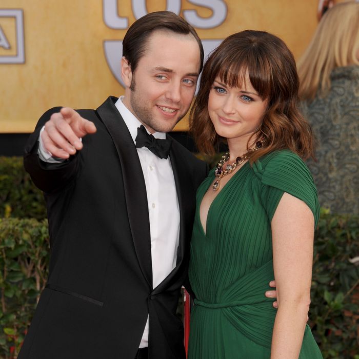 Alexis Bledel Vincent Kartheiser Are Parents Have Been For A While Now Actually