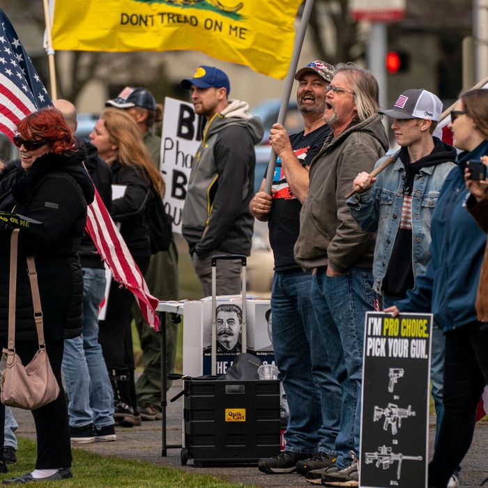 Supreme Court Accepts Case That Could Overturn State Gun Laws F5ac2458a2da263887babe6b56eda9ef5f-pro-second-amendment-rally.rsquare.w700