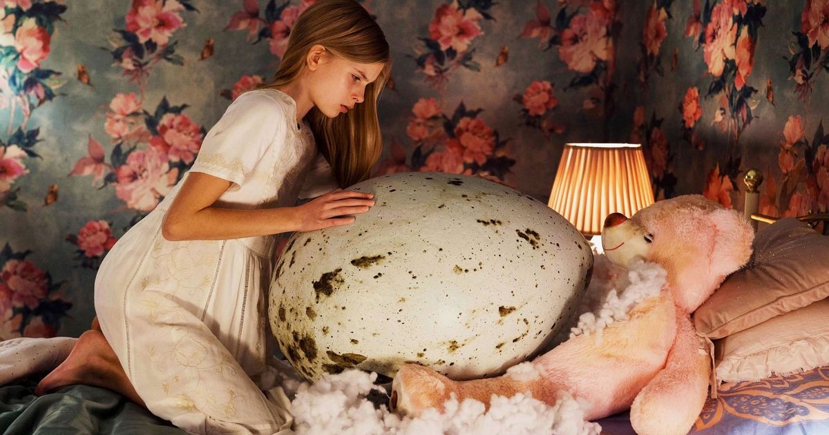Hatching Director Hanna Bergholm on the Horror of Birds, Doppelgängers, and Motherhood