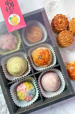 Kozy Toast Vegan Mooncake