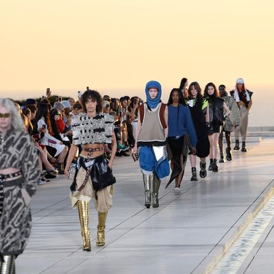 5 Things To Know About Louis Vuitton's Sunset Cruise 2023 Show
