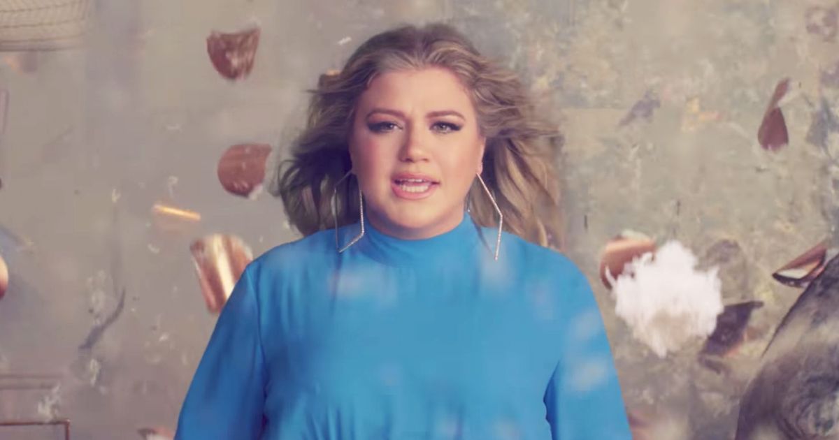 Kelly Clarkson Drops New Songs ‘Love So Soft’ and ‘Move You’