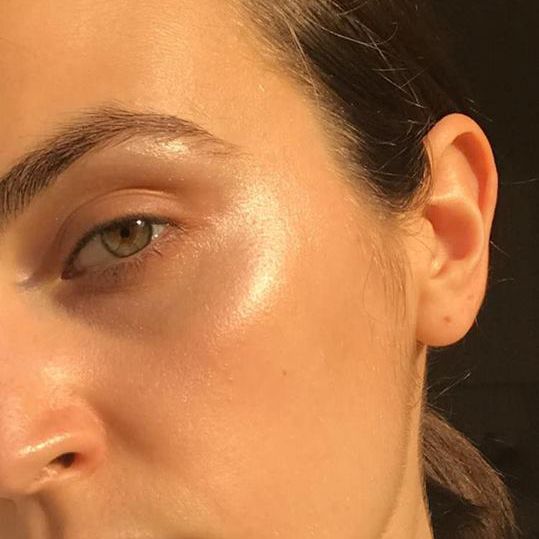 best illuminator for dewy skin