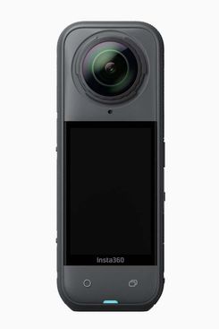 Insta360 X5