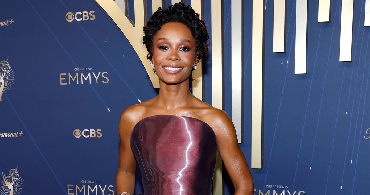 Emmys 2025 Red Carpet: All the Outfits and Fashion