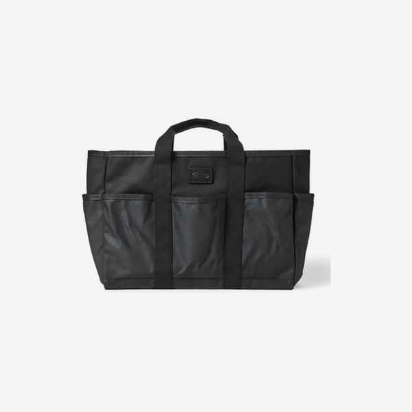 black filson workshop utility tote bag - strategist best utility tote bag