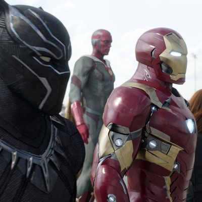 Marvel's Captain America: Civil WarL to R: Black Panther/T'Challa (Chadwick Boseman), Vision (Paul Bettany), Iron Man/Tony Stark (Robert Downey Jr.), Black Widow/Natasha Romanoff (Scarlett Johansson), and War Machine/James Rhodey (Don Cheadle).Photo Credit: Film Frame© Marvel 2016