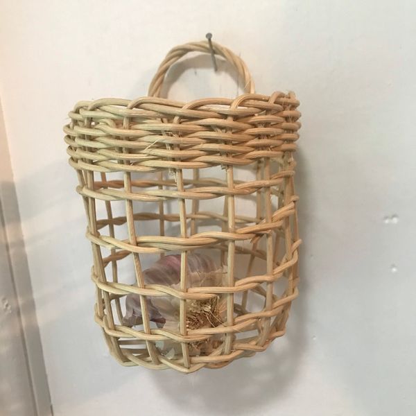 Hanging Woven Garlic Basket