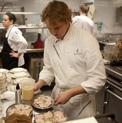 乳房检查员Grant Achatz。