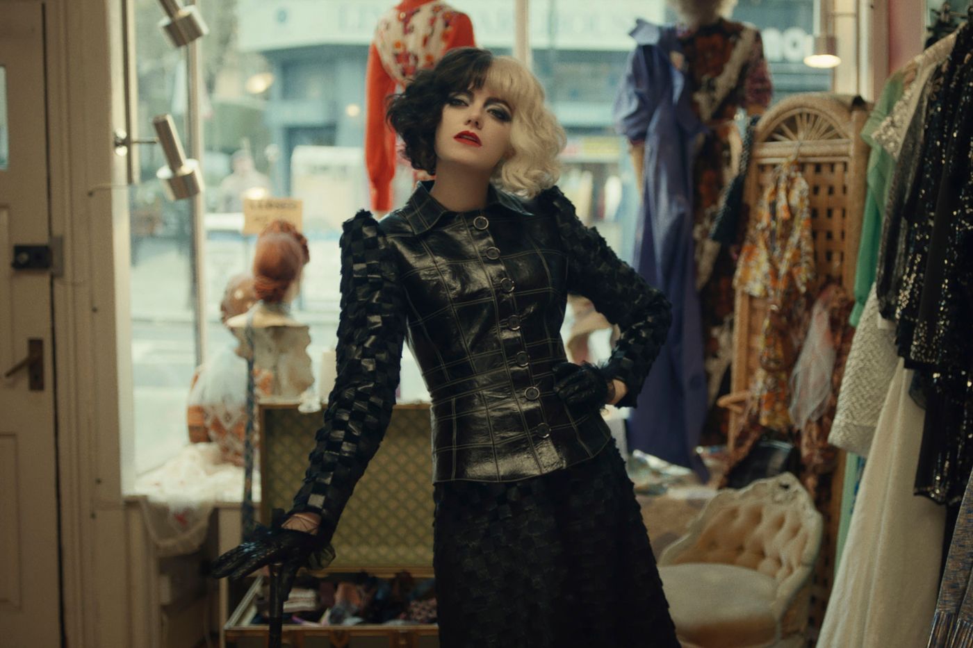 X \ divine على X: obsessed with emma stone's outfits for #Cruella