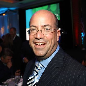 NEW YORK - JUNE 09: Honoree, President and CEO of NBC Universal, Jeff Zucker attends the UJA-Federation of New York's 2009 Leadership Awards Dinner at Pier Sixty at Chelsea Piers on June 9, 2009 in New York City. (Photo by Neilson Barnard/Getty Images) *** Local Caption *** Jeff Zucker