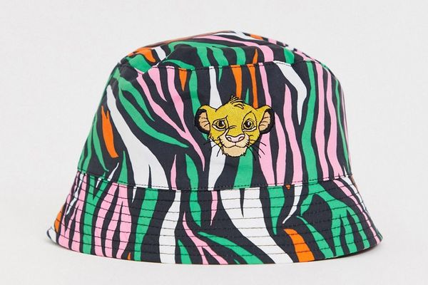 Disney The Lion King x ASOS DESIGN Bucket Hat with Simba Embroidery