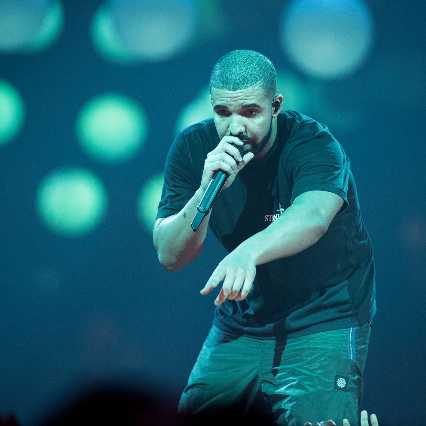 Drake Issues Stern Warning to Sexual Predator at Concert