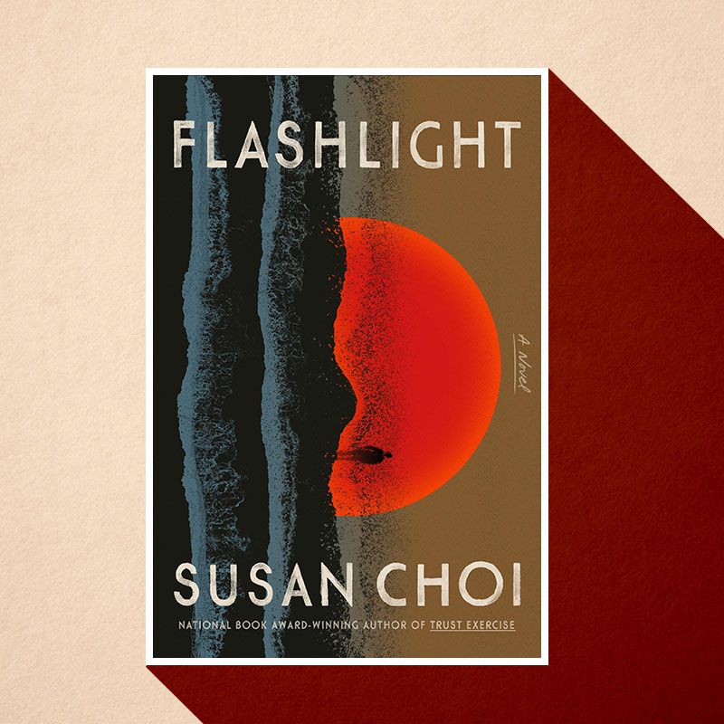 Review: Susan Choi's 'Flashlight' Is Gorgeous