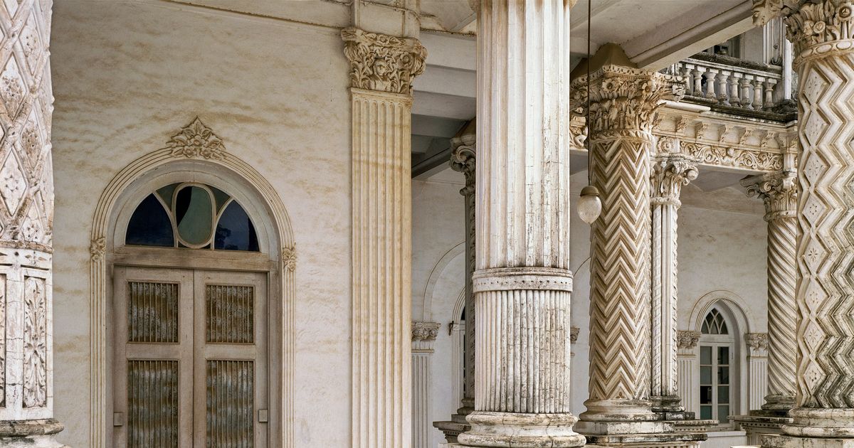 Preview Quietly Striking Works From the Drawing Room Gallery’s Summer Show