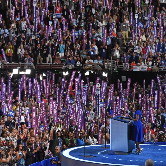 Democratic Convention Schedule When Obamas, Clintons Speak