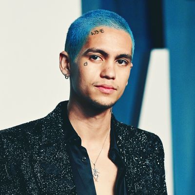 Dominic Fike Has Shared Their Thoughts on Depp v. Heard
