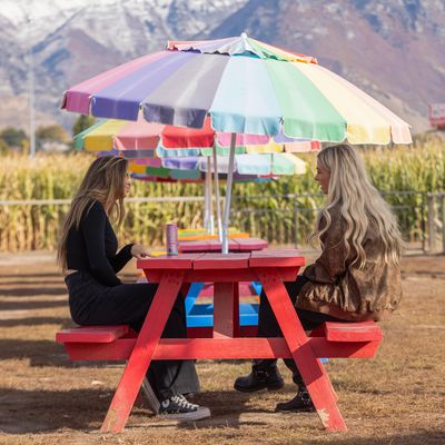 Mormon Wife Season – รีวิวชีวิตลับตามฤดูกาล: ไม่เคยสัมผัส Vina Mormon Wife Season – รีวิวชีวิตลับตามฤดูกาล: ไม่เคยสัมผัส Vina